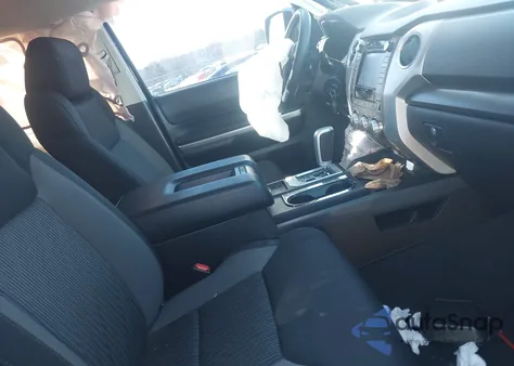 2015 Toyota Tundra Sr5 4.6L V8 z USA, uszkodzony, nr VIN 5TFRM5F14FX094165